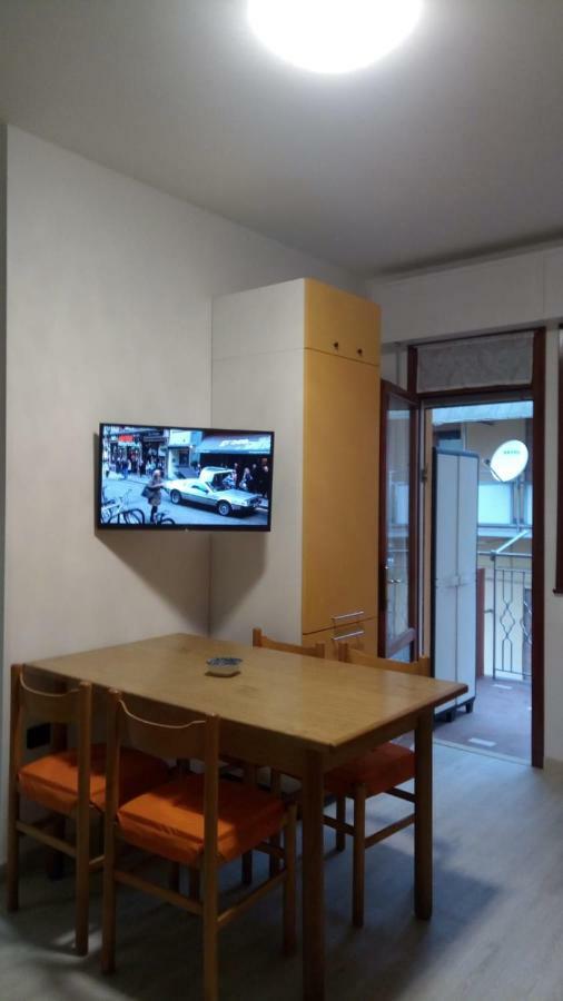 Appartamento Al Mare Lorella Sottomarina Exteriör bild
